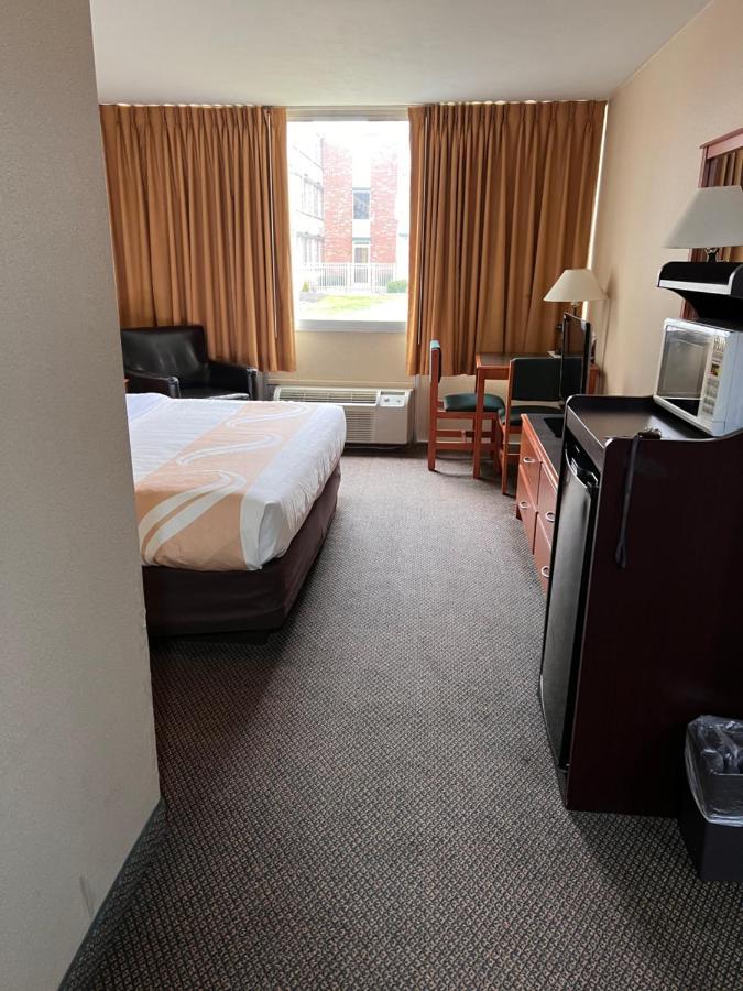 Quality Inn Hermitage Bagian luar foto