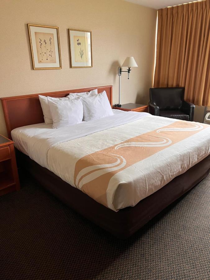 Quality Inn Hermitage Bagian luar foto