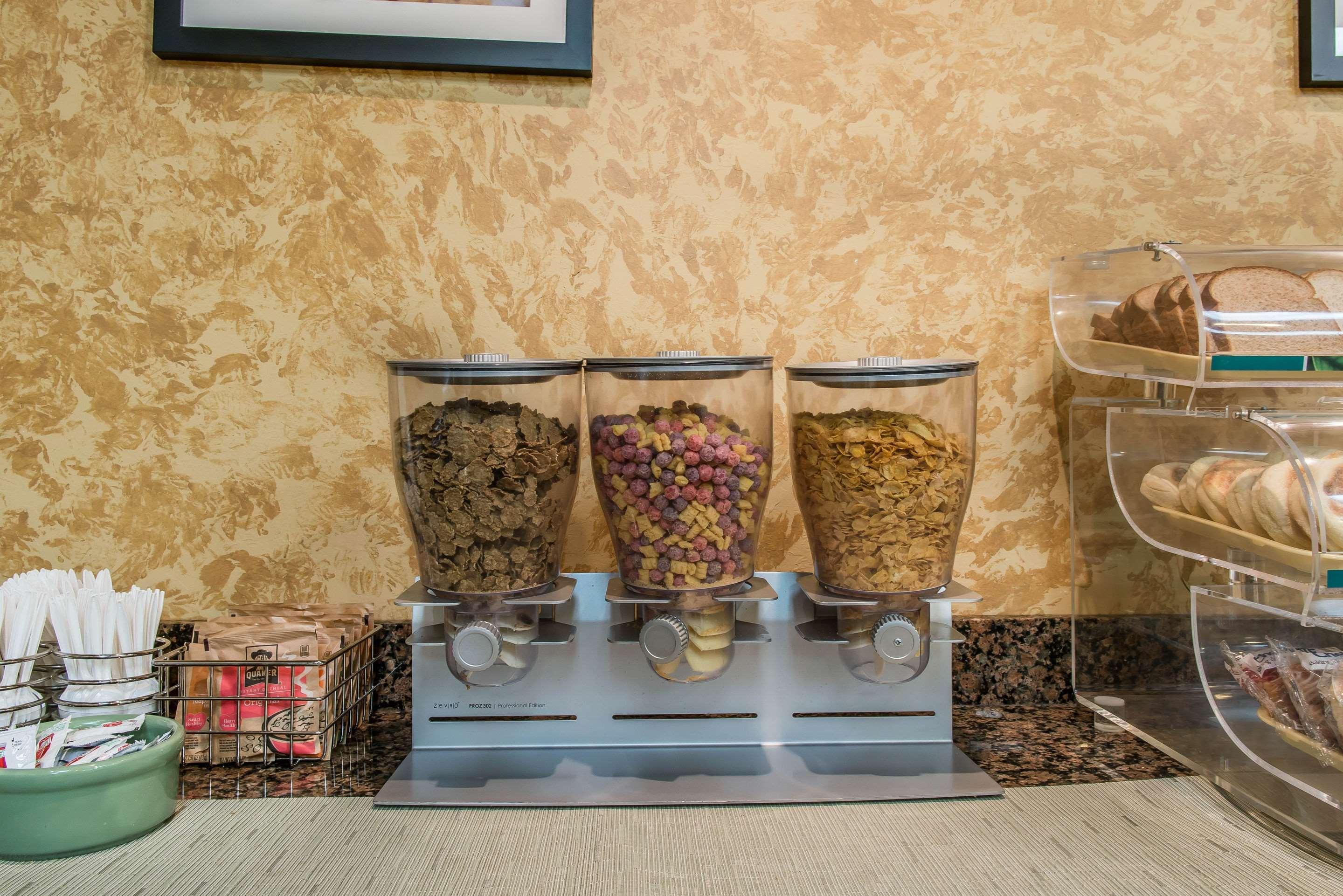 Quality Inn Hermitage Bagian luar foto