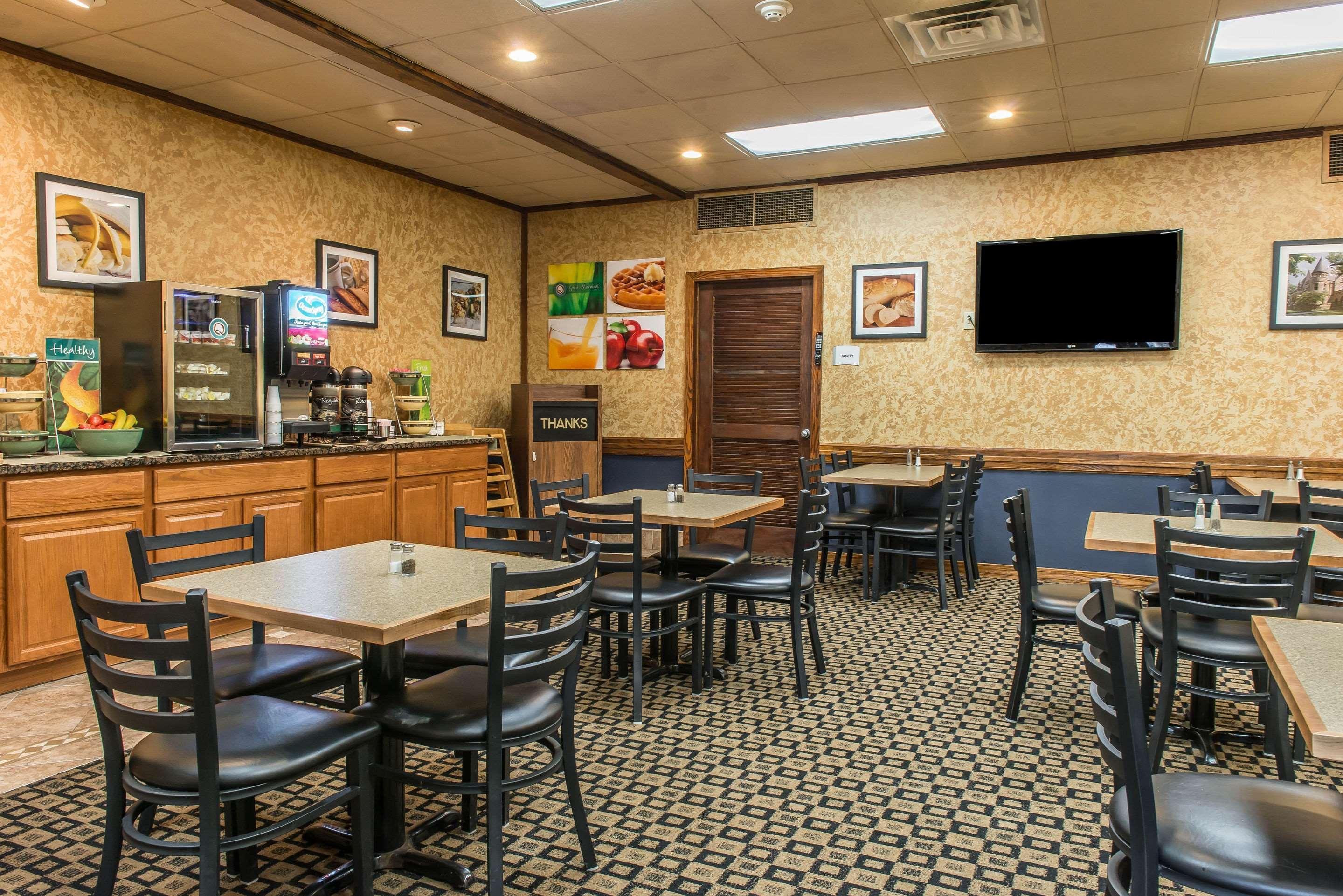 Quality Inn Hermitage Bagian luar foto