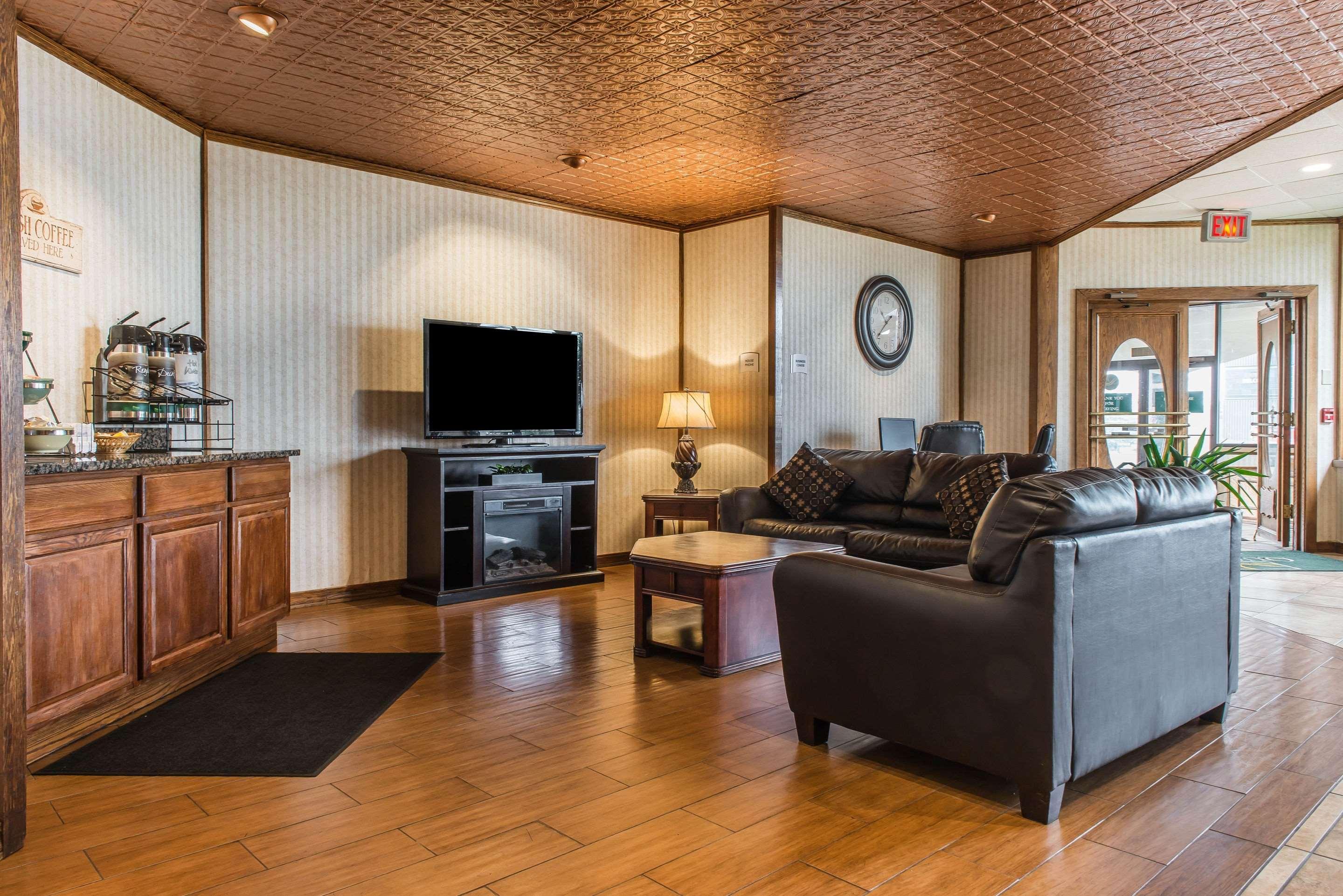 Quality Inn Hermitage Bagian luar foto