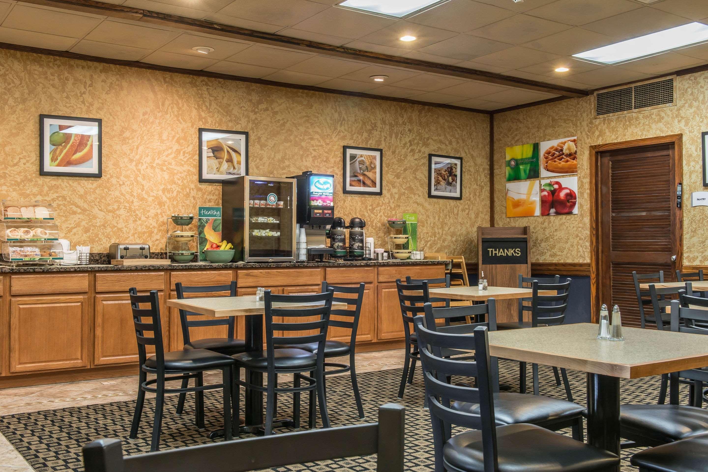 Quality Inn Hermitage Bagian luar foto