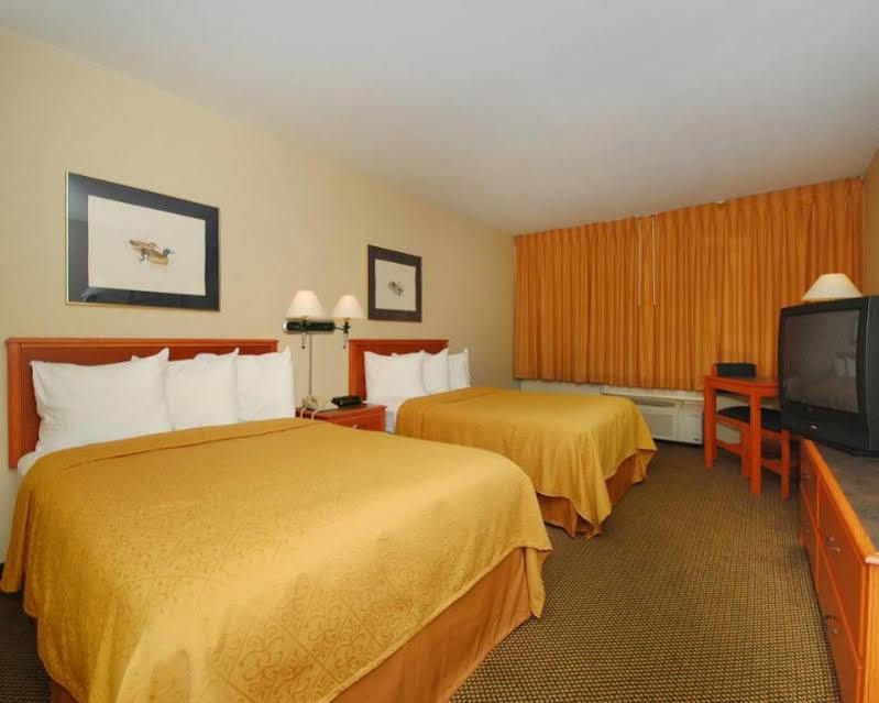 Quality Inn Hermitage Bagian luar foto
